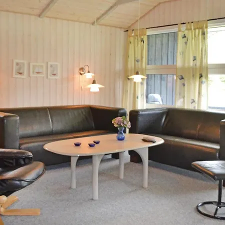 Beautiful Home In Oksbol With Sauna *