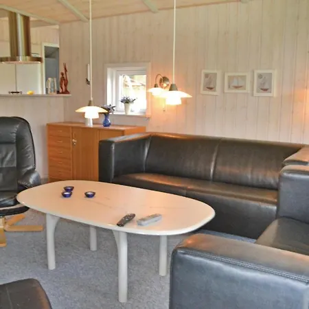 Beautiful Home In Oksbol With Sauna *